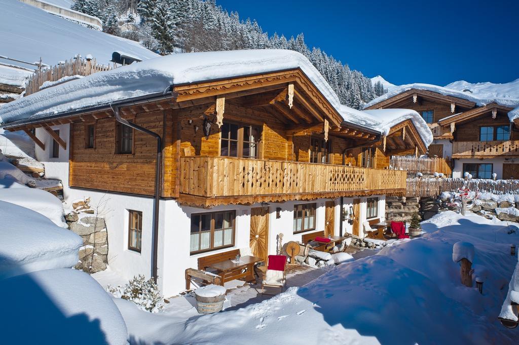 Alpendorf Anno Dazumal Villa Tux Ruang foto